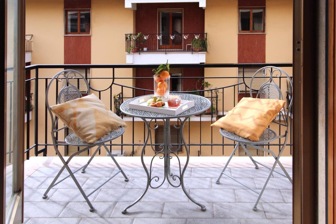 Casa Derosa In Sorrento Centro Apartment Exterior foto